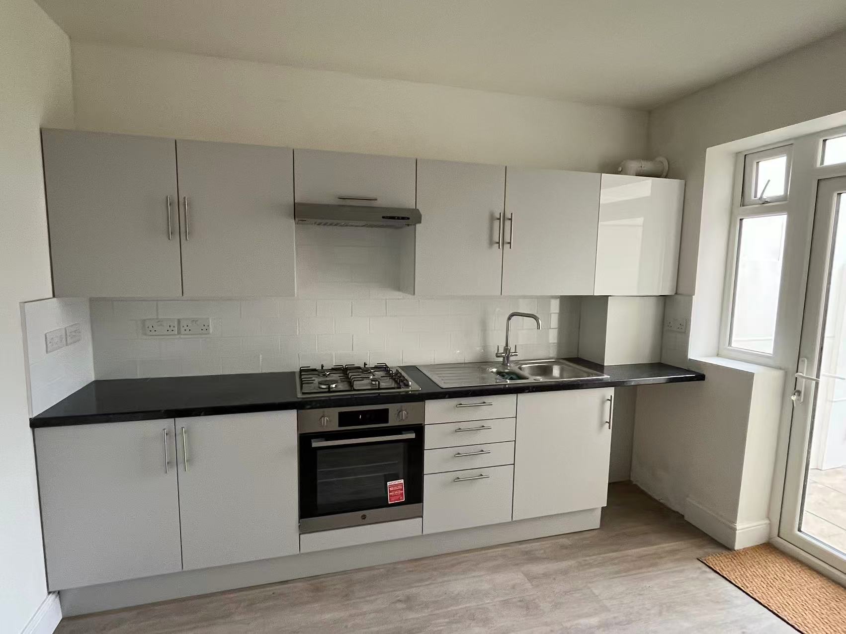 Bespoke Kitchen Refurbishment — image 2