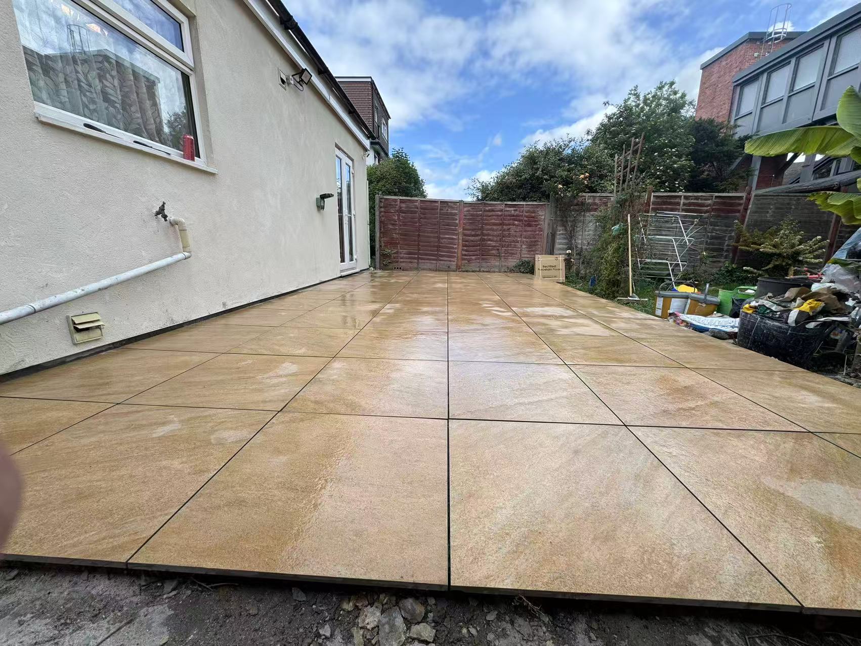 Rear garden porcelain patio, terraced house — image 4